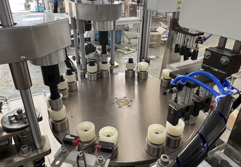 FURI 3 Parts Cap Assembly Machine - Image 3